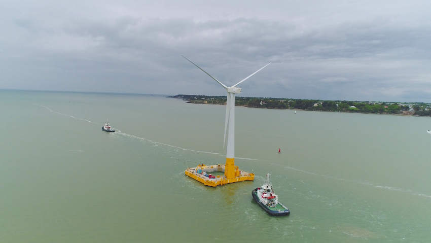 Installation de l'éolienne en mer Floatgen