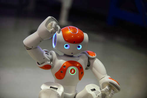 Robot Nao orange